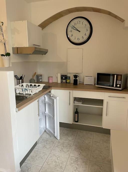 Appartement En Centre Ville, Wifi Et Tram Монпелие Екстериор снимка